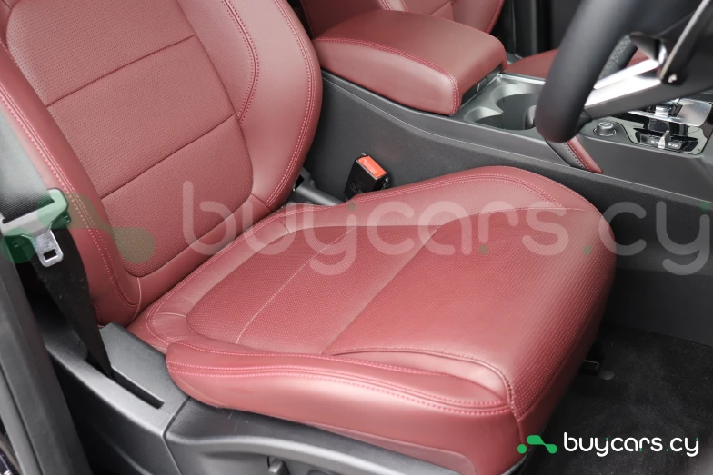 Jaguar E-Pace Черный