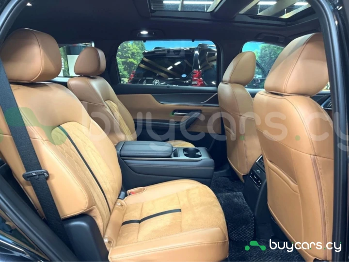 Mazda CX-80 Черный