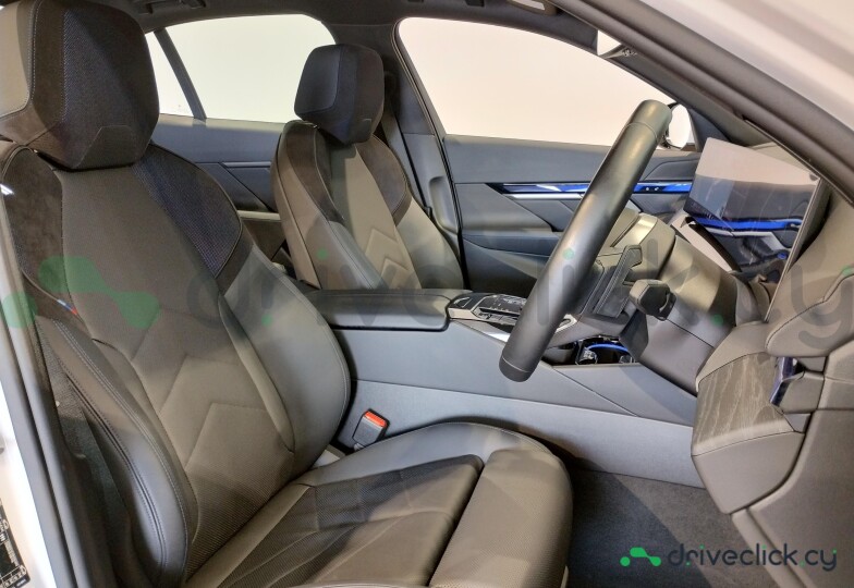 BMW 5 series Белый