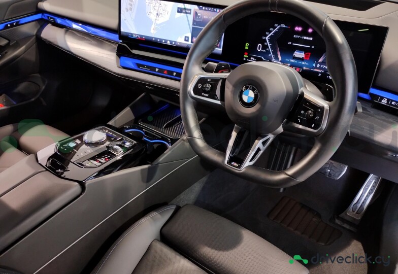 BMW 5 series Белый
