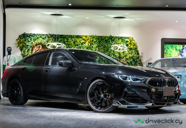 BMW 8 series Black