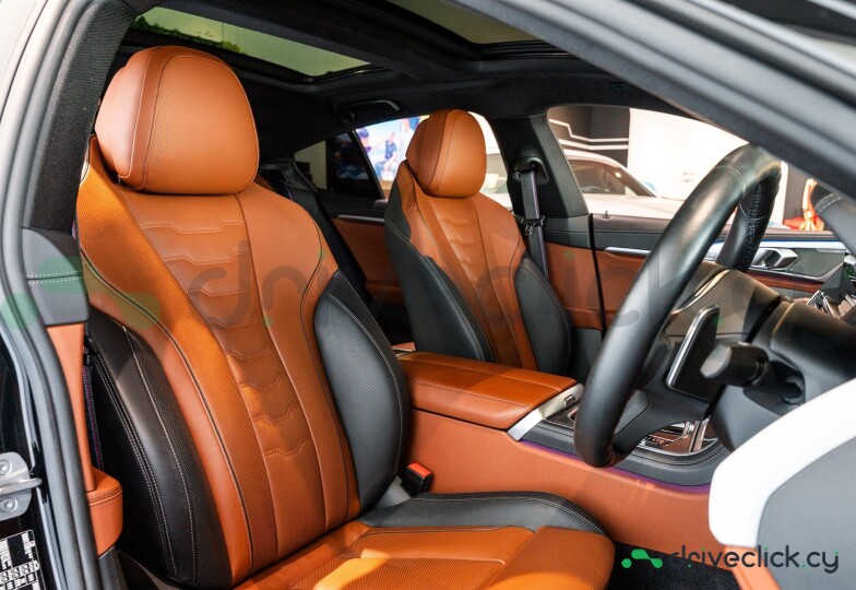 BMW 8 series Black