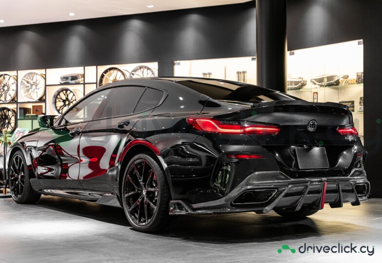 BMW 8 series Black