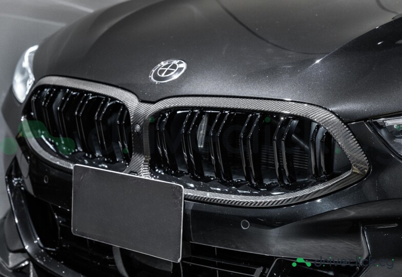 BMW 8 series Black
