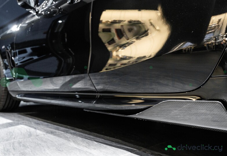 BMW 8 series Black