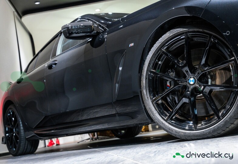 BMW 8 series Black