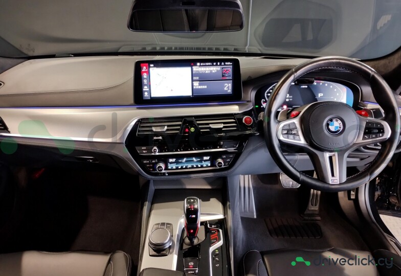 BMW M5 Black