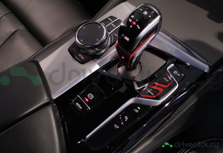 BMW M5 Black
