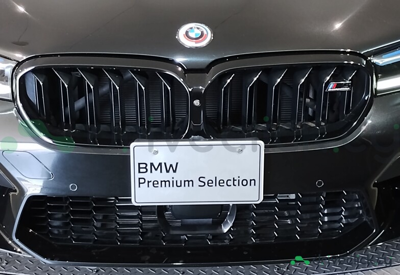 BMW M5 Black