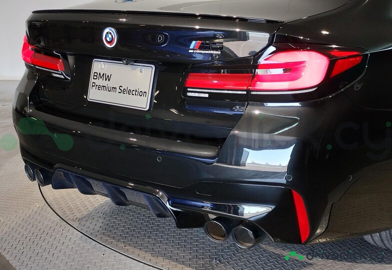 BMW M5 Black