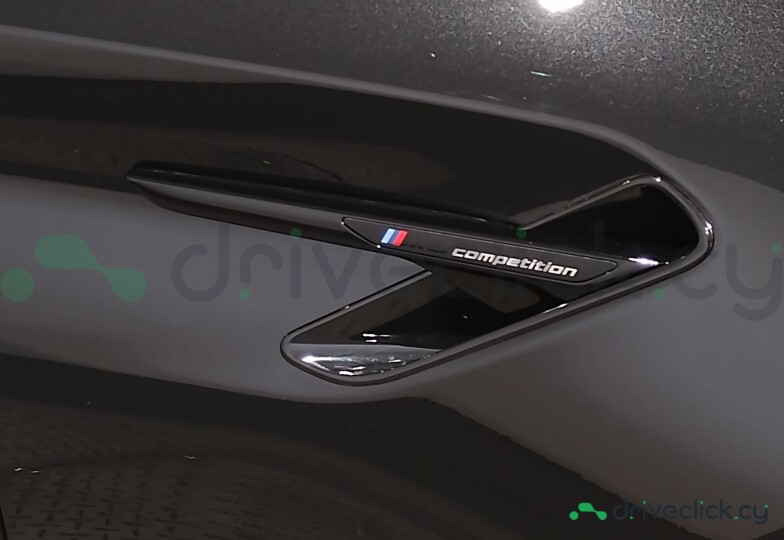BMW M5 Black