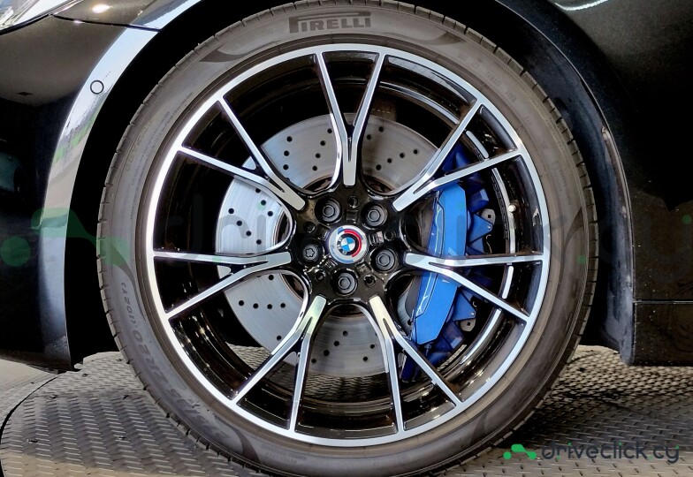 BMW M5 Black
