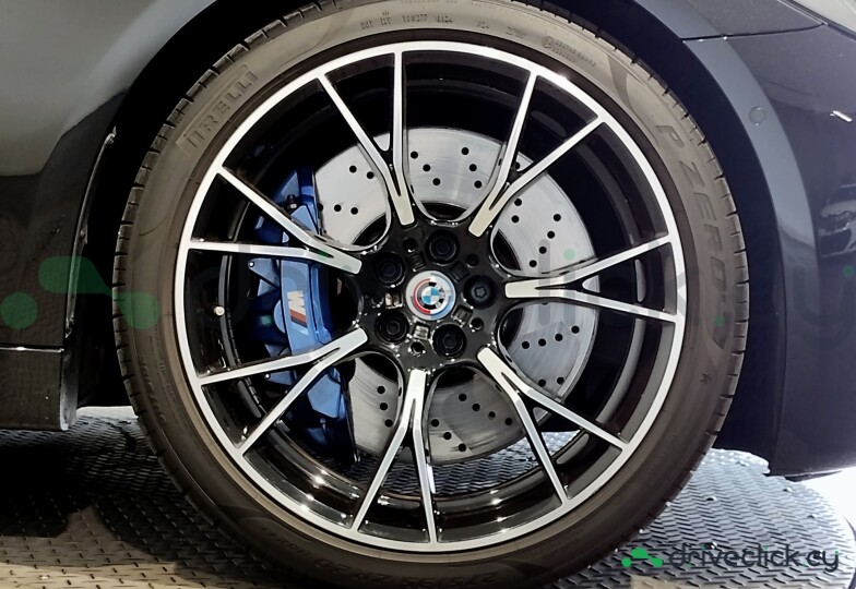 BMW M5 Black