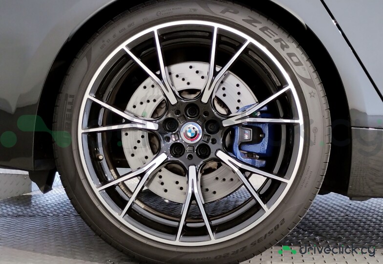 BMW M5 Black