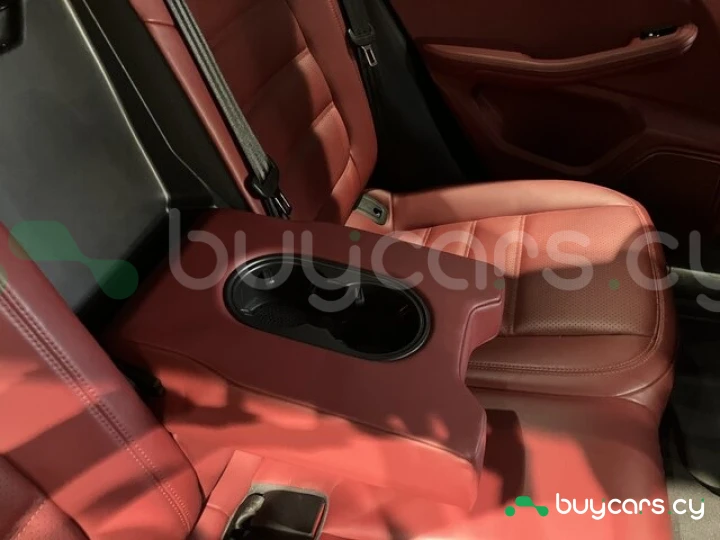 Porsche Macan Белый