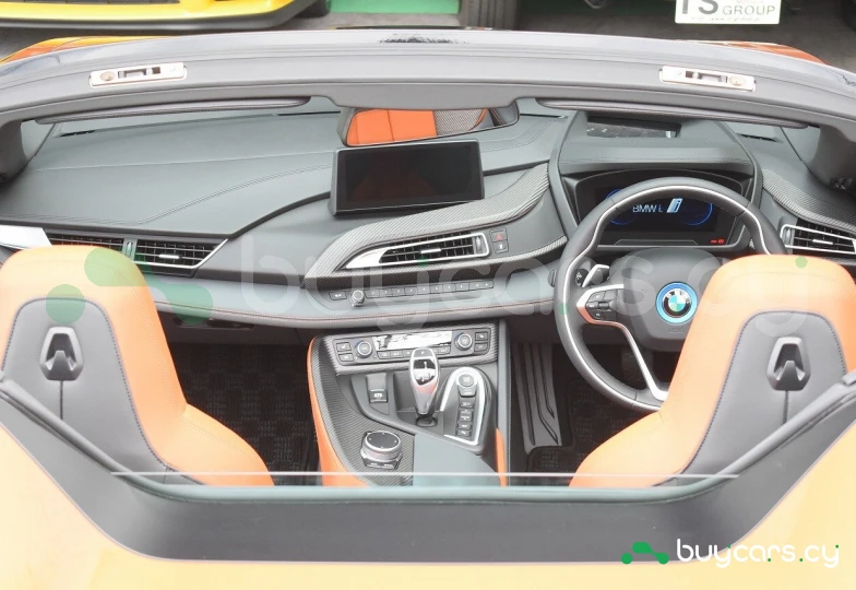 BMW i8 Orange