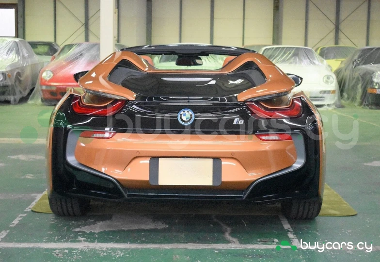 BMW i8 Orange