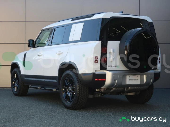Land Rover Defender Белый