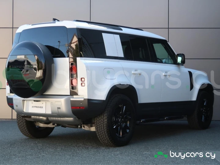 Land Rover Defender Белый