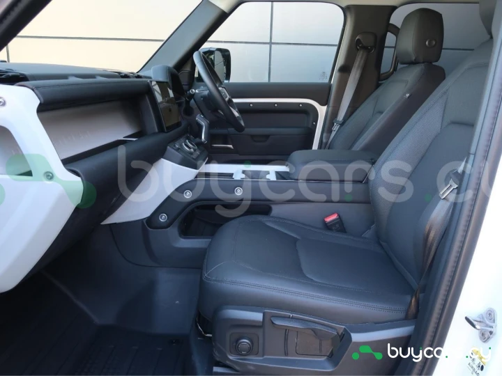 Land Rover Defender Белый