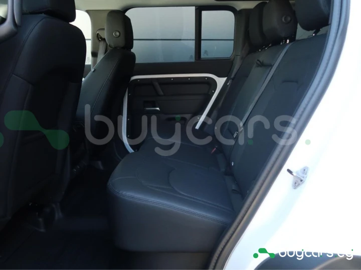 Land Rover Defender Белый