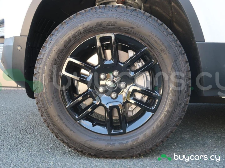 Land Rover Defender Белый