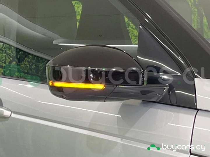 Land Rover Discovery Sport Grey