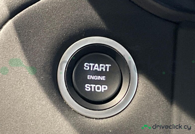 Land Rover Range Rover Velar White