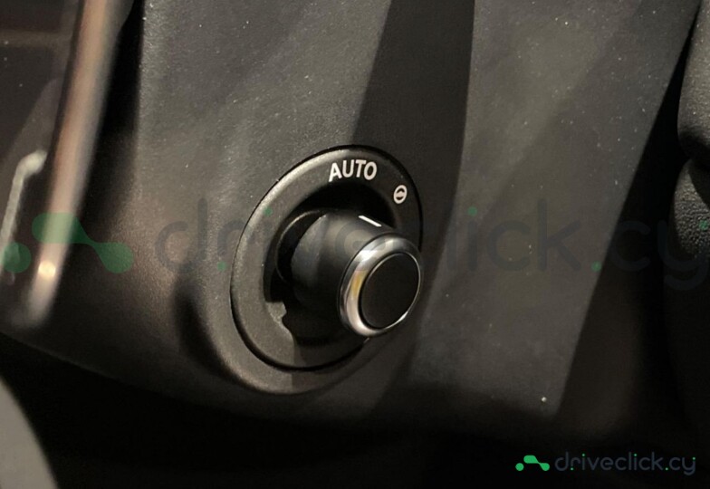 Land Rover Range Rover Velar White