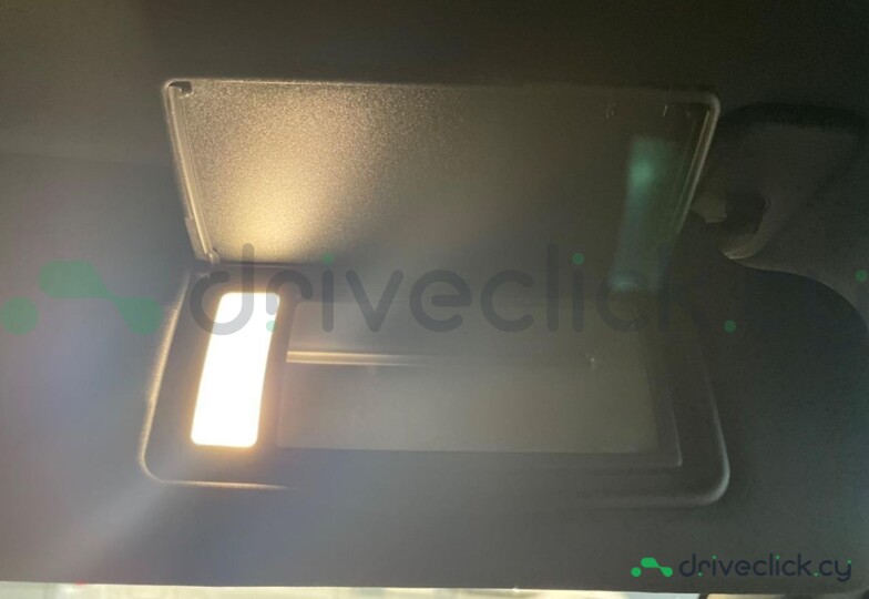 Land Rover Range Rover Velar White