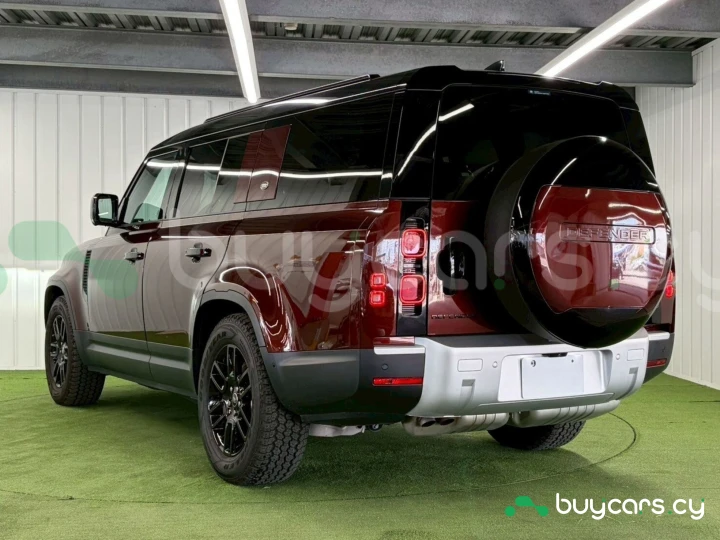 Land Rover Defender Темно-красный
