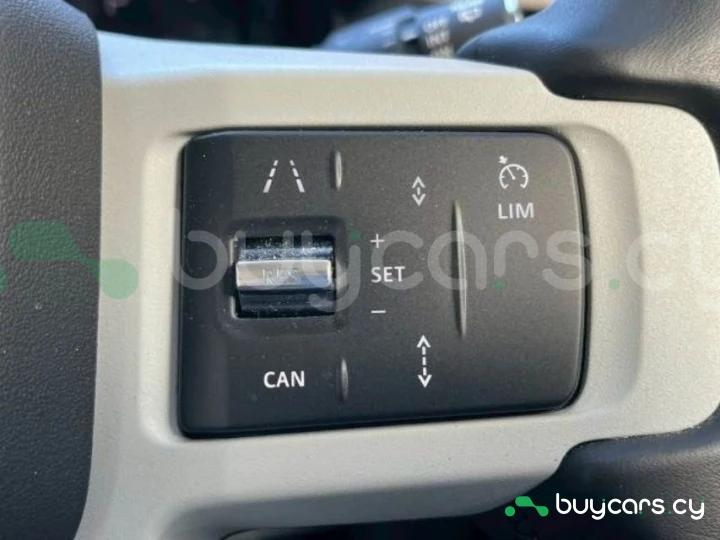 Land Rover Defender Темно-красный