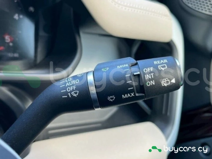 Land Rover Defender Темно-красный