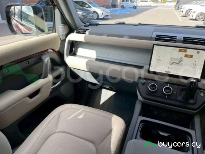 Land Rover Defender Темно-красный