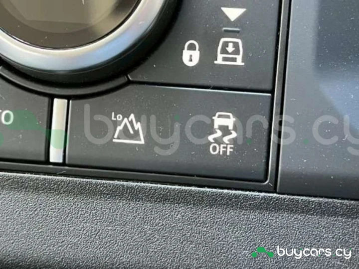 Land Rover Defender Темно-красный