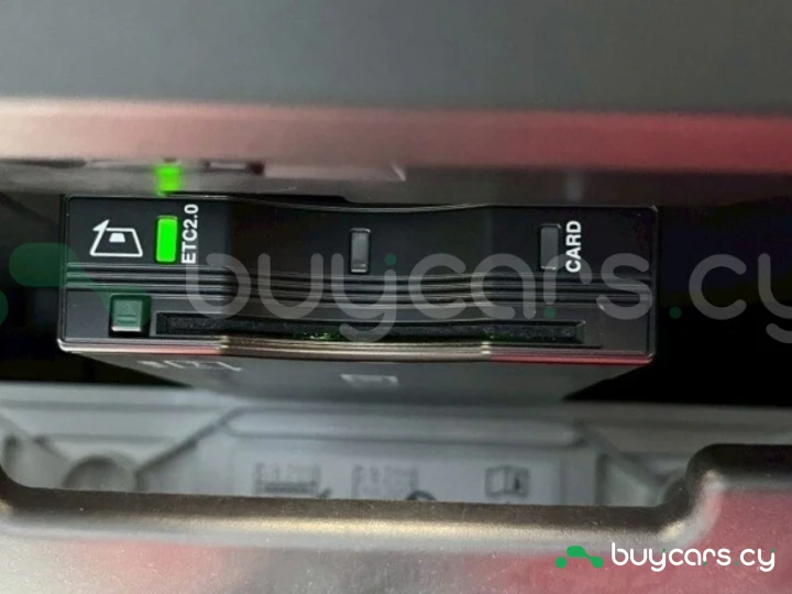 Land Rover Defender Темно-красный