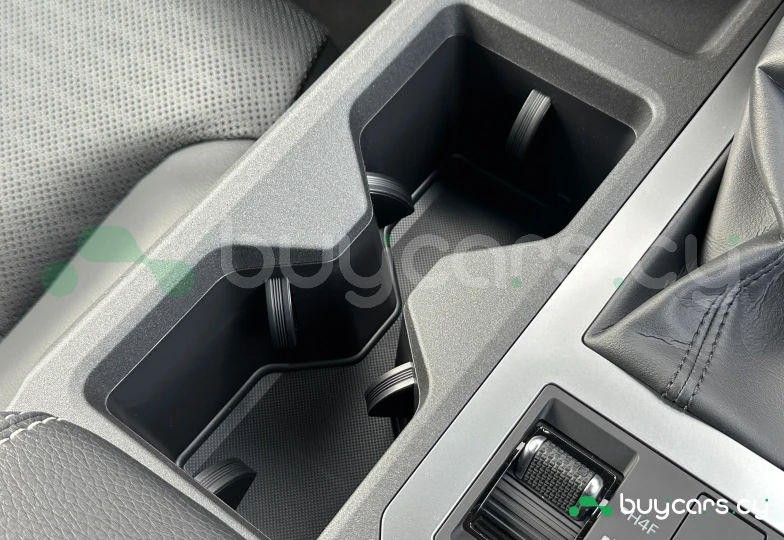 Toyota Land Cruiser 250 Черный