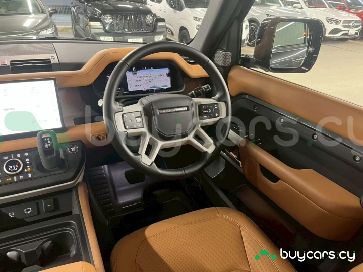 Land Rover Defender Серый