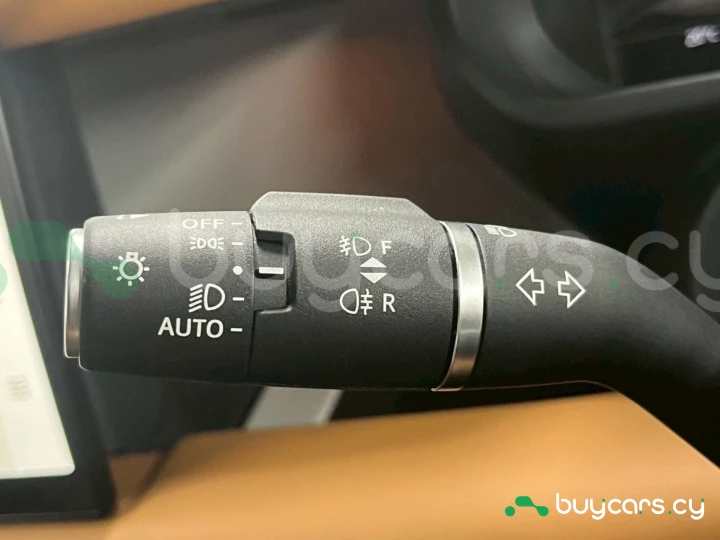 Land Rover Defender Серый