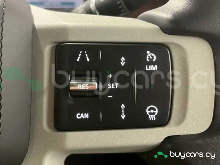 Land Rover Defender Серый