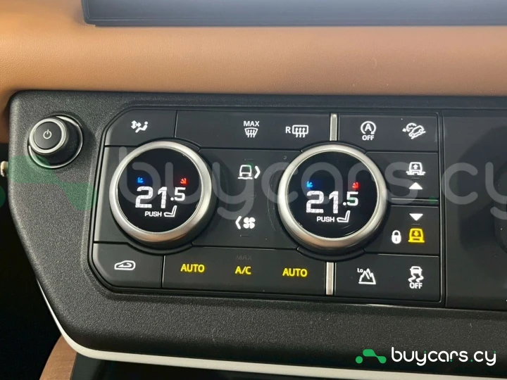 Land Rover Defender Серый