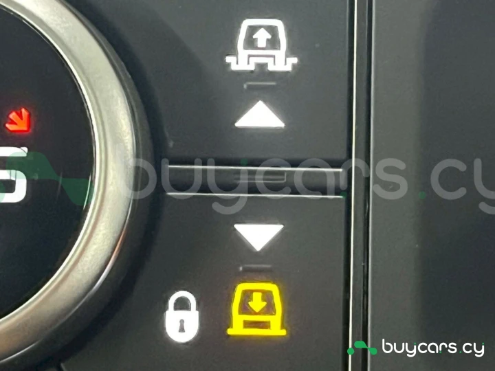 Land Rover Defender Серый