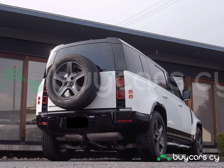 Land Rover Defender Белый