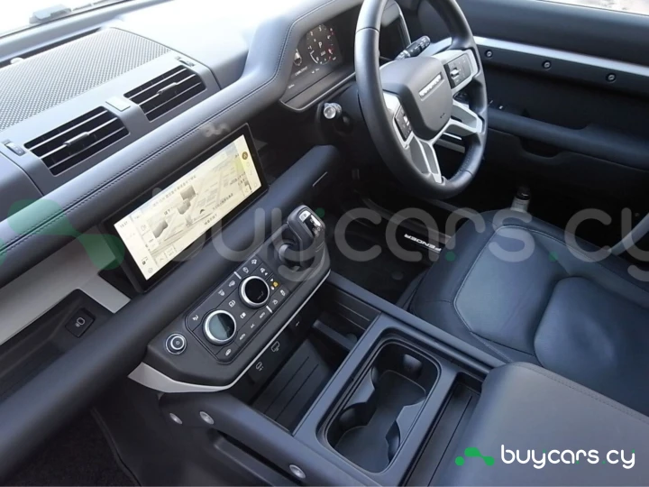 Land Rover Defender Белый