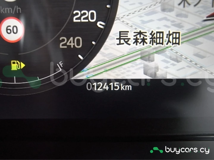 Land Rover Defender Белый