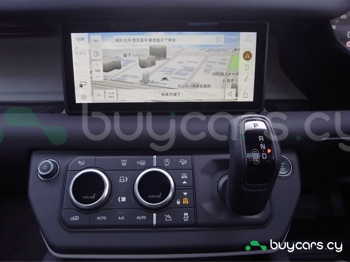 Land Rover Defender Белый