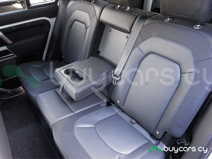 Land Rover Defender Белый