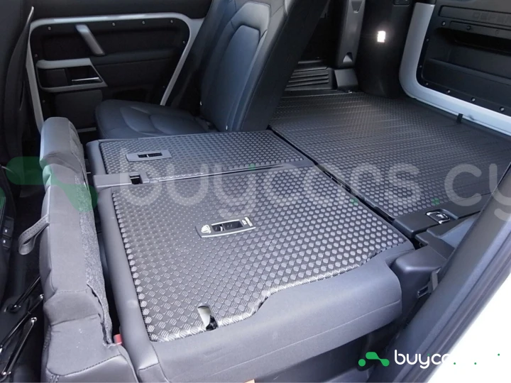 Land Rover Defender Белый