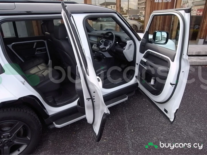 Land Rover Defender Белый