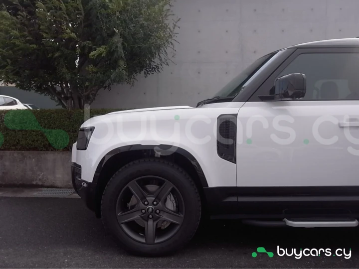 Land Rover Defender Белый